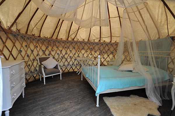Camping Mille étoiles Location Yourte Ardèche