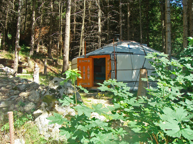Le Chalet des deux Roches Location Yourte Ardèche