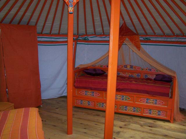Yourtes du camping les Buis Location Yourte Ariège