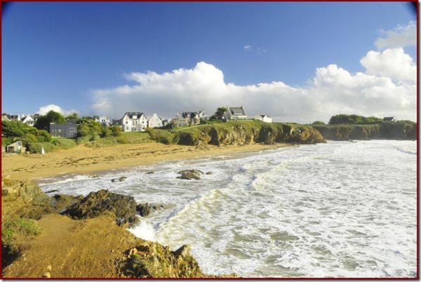Yourtes et roulotte de la Laïta Location Yourte Finistère